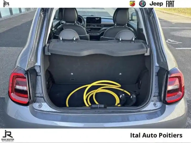 Fiat 500 e 118ch my23 — photo 6