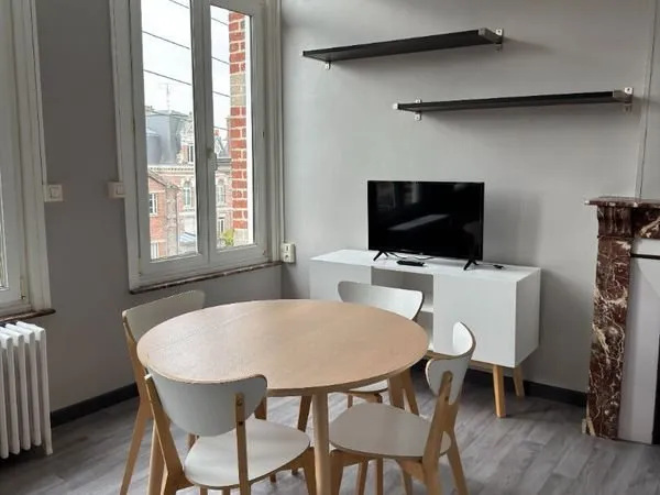 Studio 1 pièce 27 m²