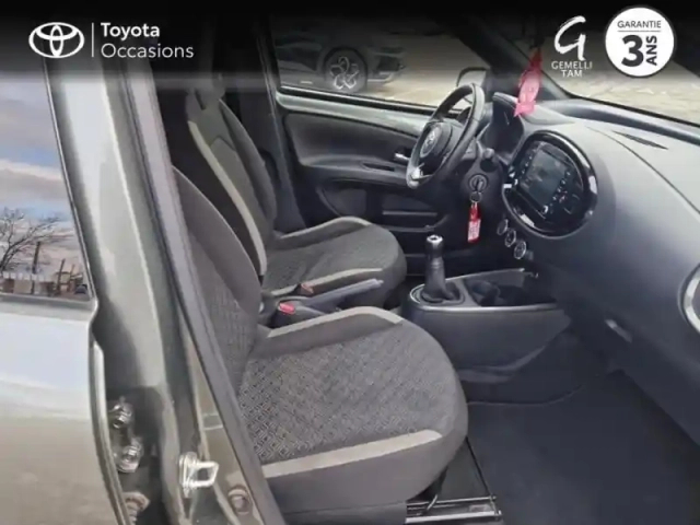 Toyota Aygo X 1.0 vvt-i 72ch design — photo 6