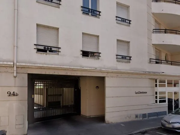 94B RUE DU DAUPHINE