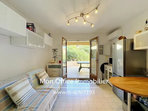 Vends appartement - 21 m² - 1 pièce - Cavalaire-sur-Mer 83240