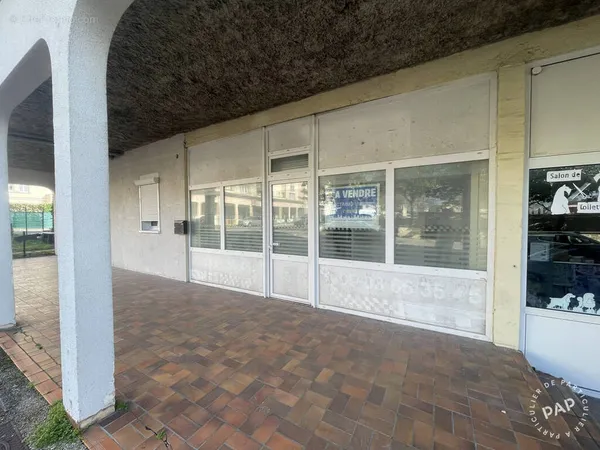 Local commercial 81 m²
