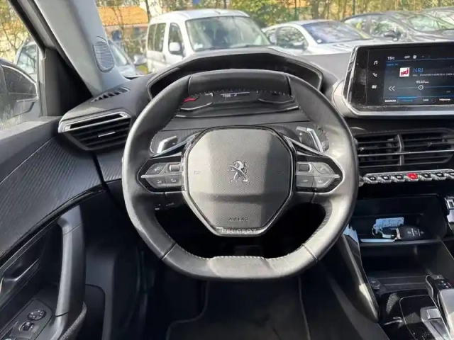 Peugeot 2008 puretech 130 s&amp;s eat8 — photo 29