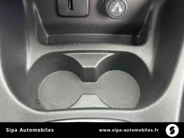 Opel Corsa 1.4 90 ch — photo 31