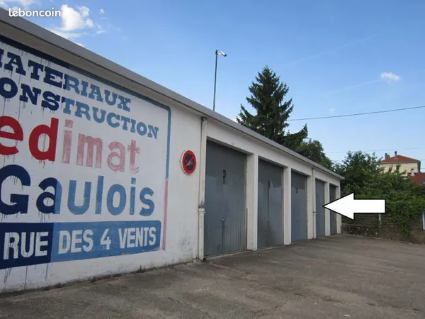 Parking/box BESANCON