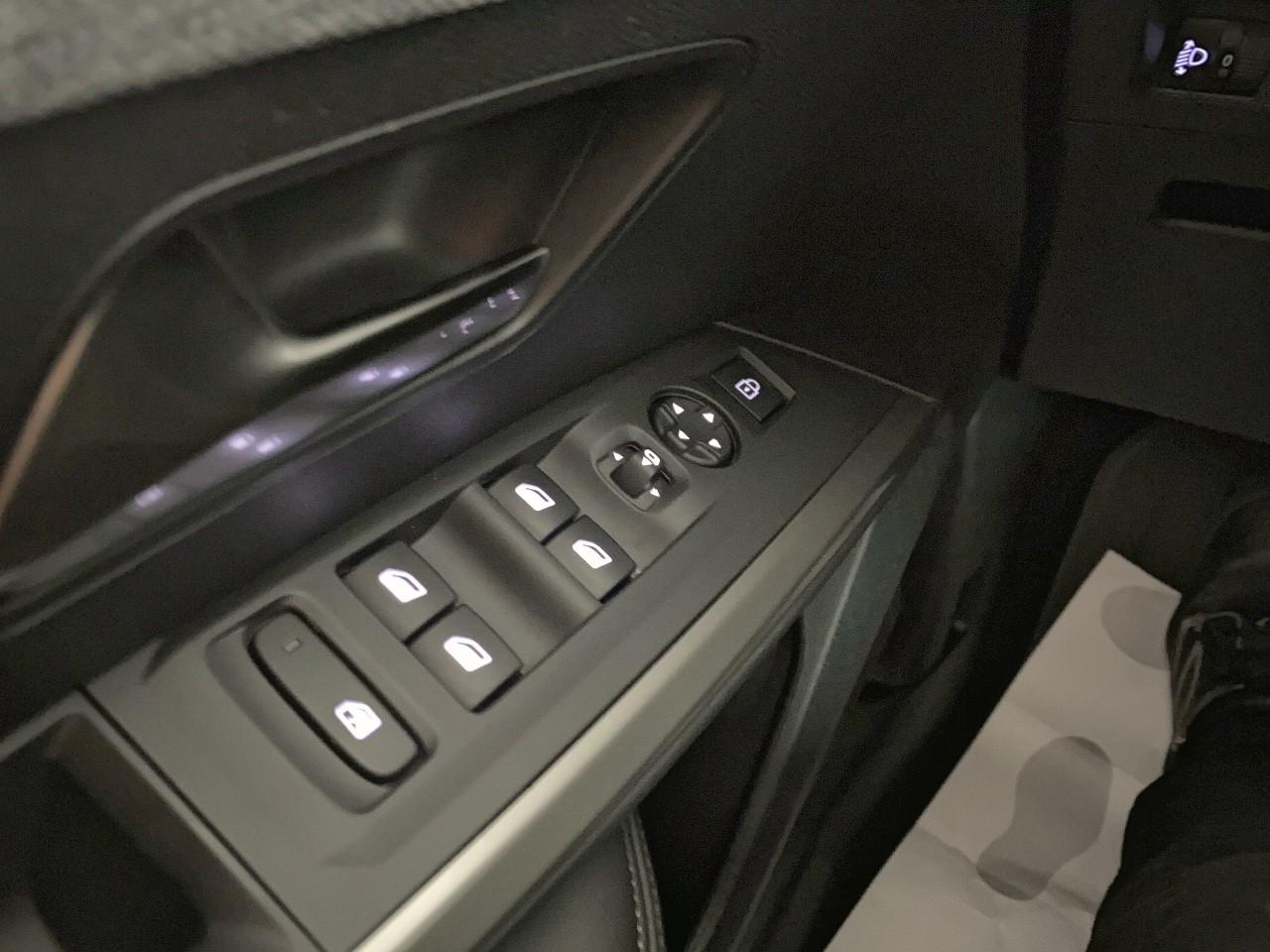 Peugeot 3008 hybrid 145 e-dcs6 allure — photo 20