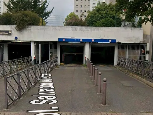à louer parking sous sol (place du marché à argenteuil)