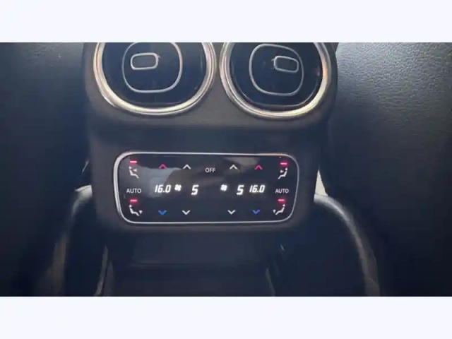 Mercedes Glc 300 e  hybrid eq 4matic am — photo 11