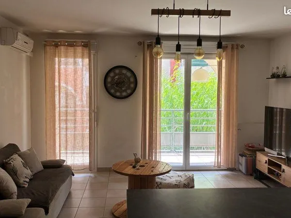 ✨ À louer : Superbe T2 de 45 m² à Saint-André-de-la-Roche - 1 100 CC ✨