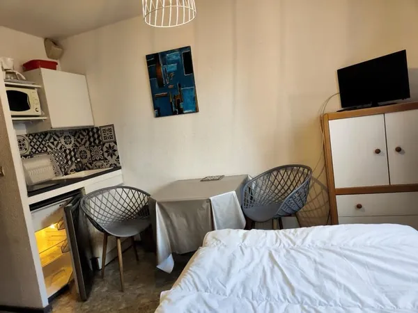 Studio meublé