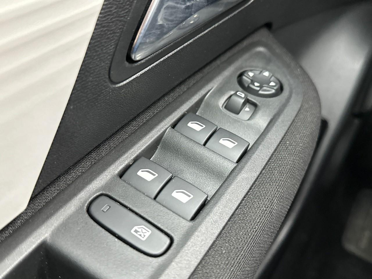 Citroën C4 X hybride 145 ch e-dcs6 you — photo 15