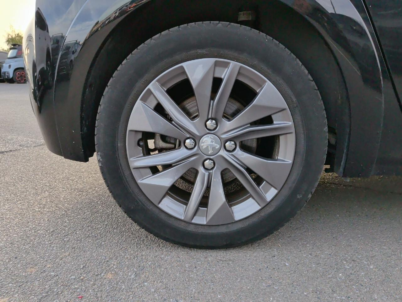Peugeot 208 electrique 50 kwh 136ch style — photo 4
