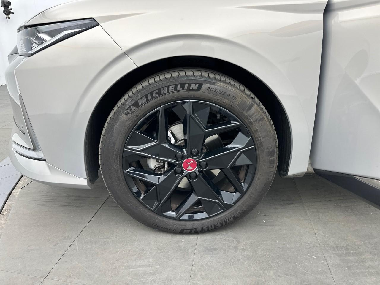 Ds Ds 4 puretech 130 eat8 performance line+ — photo 14