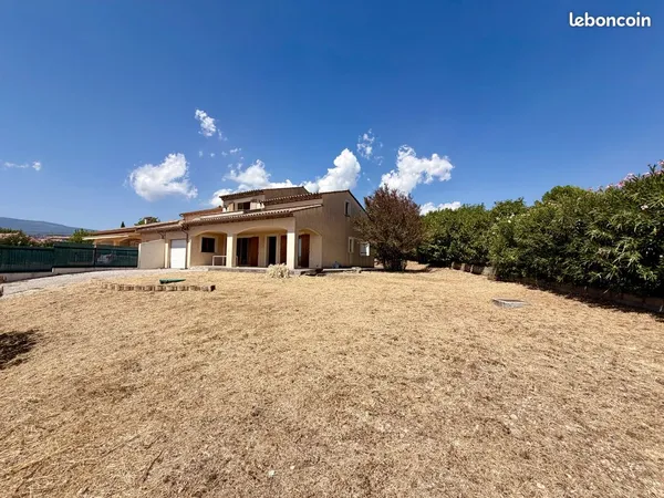 Villa 4 pièces 133 m²