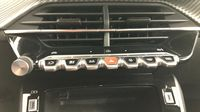 Peugeot 2008 1.2 Hybrid 145ch Envy e-DCS6 — photo 27
