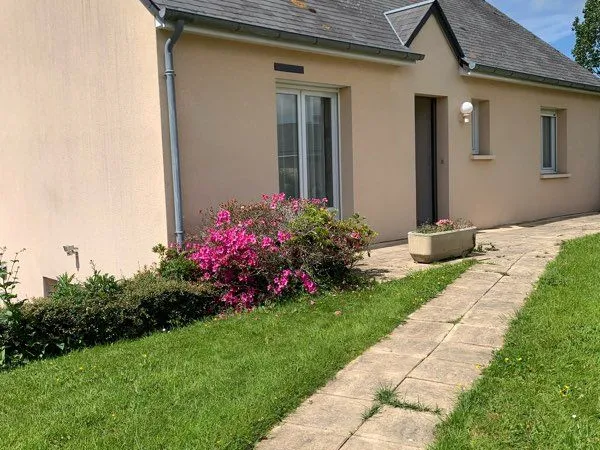 Maison plain pied centre bourg