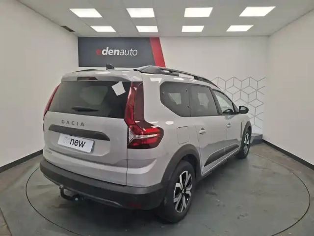 Dacia Jogger eco-g 100 7 places — photo 21