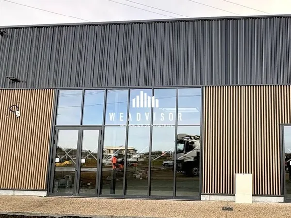 LOCAL COMMERCIAL 116 m² SAINT-CYR-SUR-LOIRE
