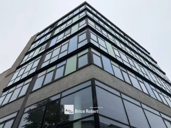 Bureaux 2 pièces 547 m²