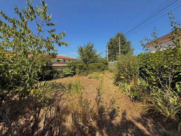 Terrain constructible 230 m²