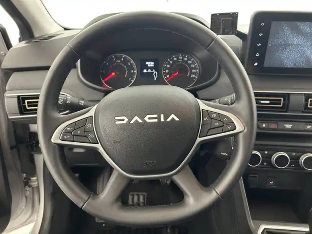 Dacia Sandero eco-g 100 — photo 24