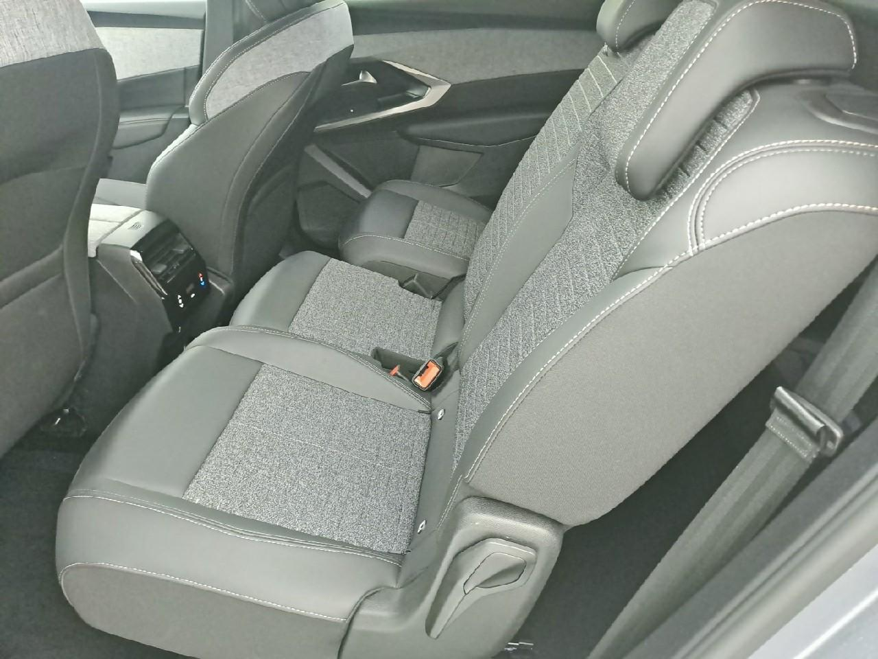 Peugeot 5008 hybrid 145 ch e-dcs6 allure — photo 10