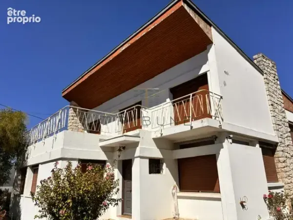 Opportunité, maison 5 chambres avec garage et jardin