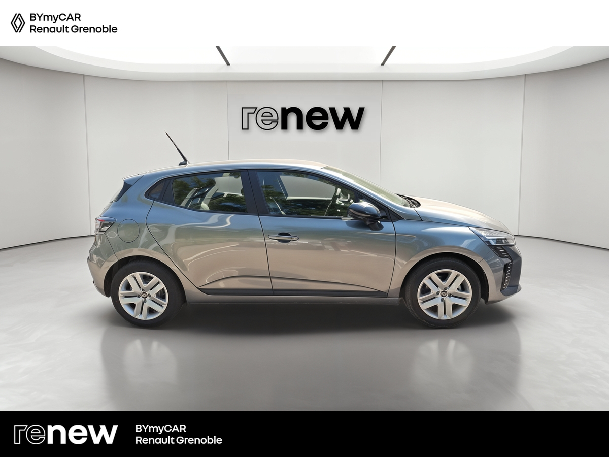 Renault Clio E-Tech full hybrid 145 ch GSR2 — photo 6