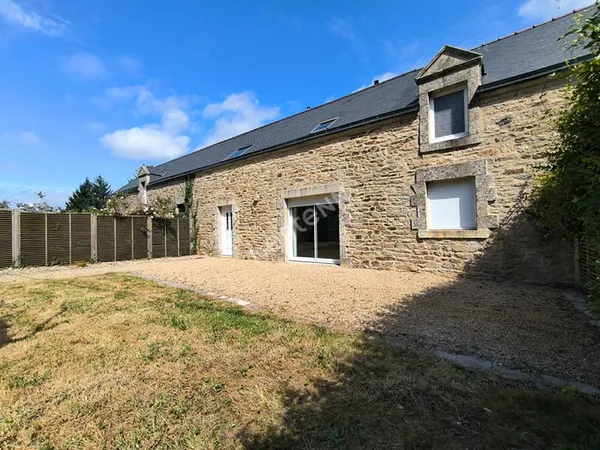 Maison à louer meublée avec 2 chambres en campagne d'Elven