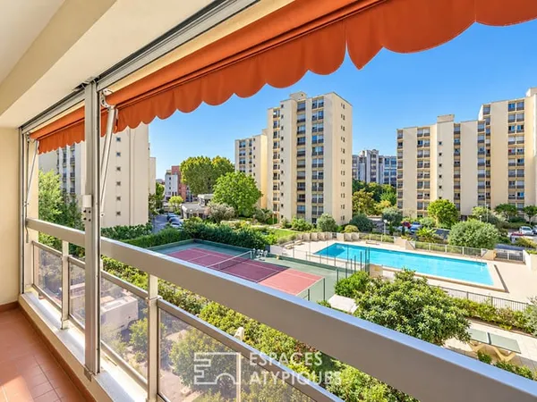 Grand appartement, avec terrasse dans une résidence avec piscine à Antigone