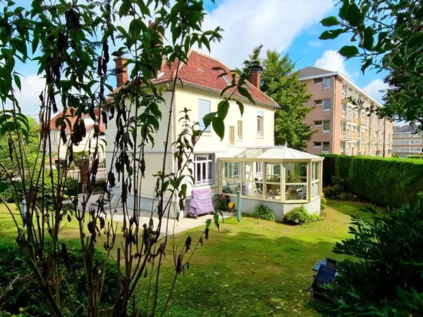 Propriété 7 pièces 190 m²