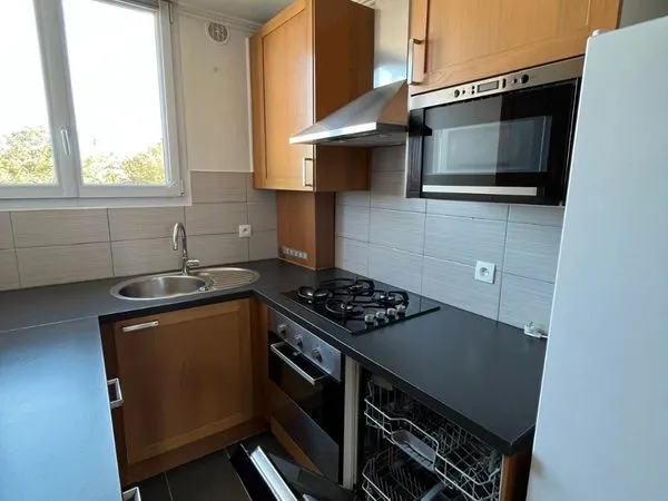 Colocation a 30min de la defense