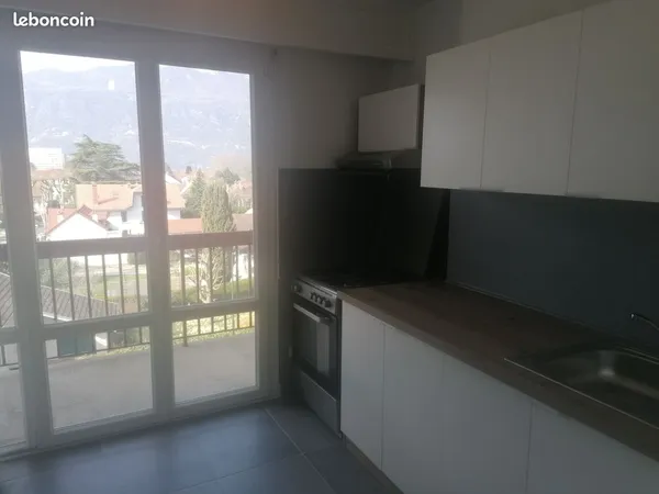 Appartement T2 de 58m2 avec balcon et cave