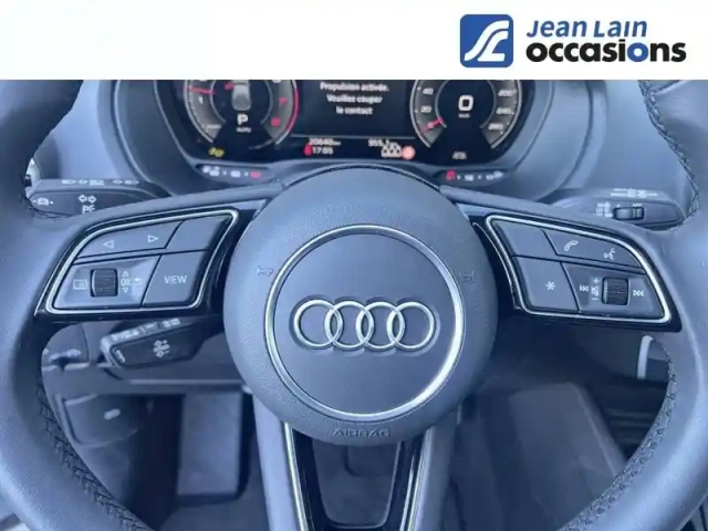 Audi Q2 35 tfsi 150 s tronic 7 — photo 32