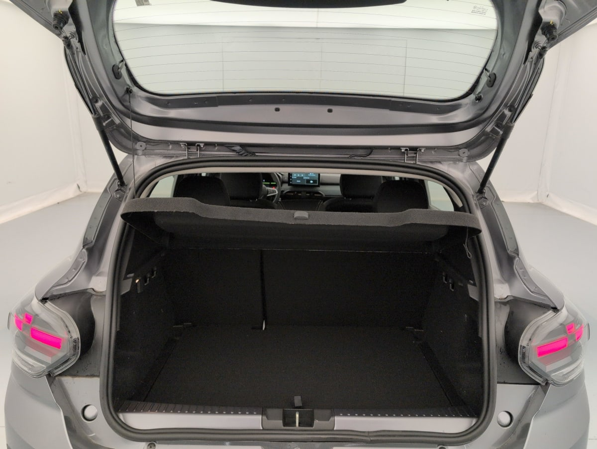 Dacia Sandero — photo 11