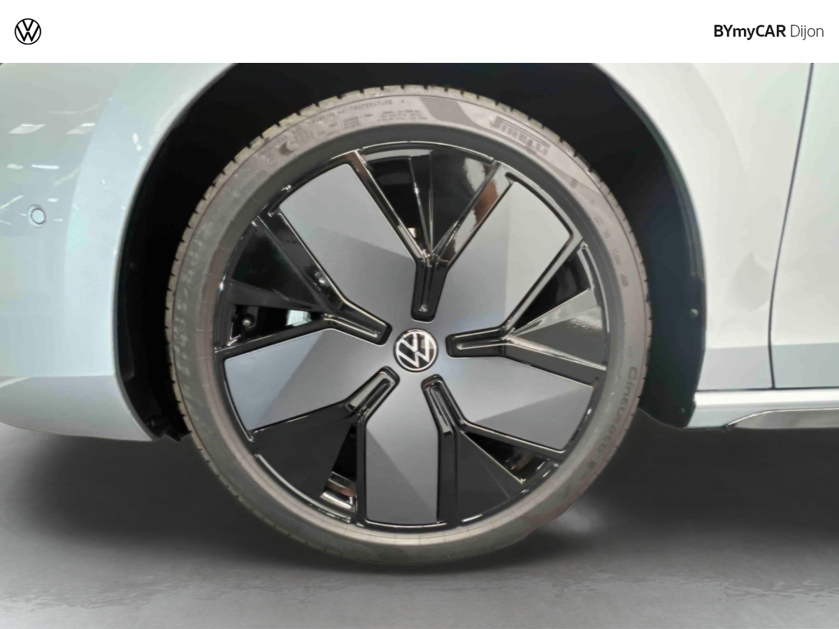 Volkswagen Passat 1.5 eHybrid 272 DSG6 — photo 14