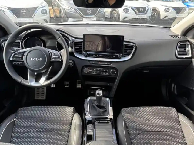 Kia Xceed 1.0 t-gdi 100 ch bvm6 — photo 19