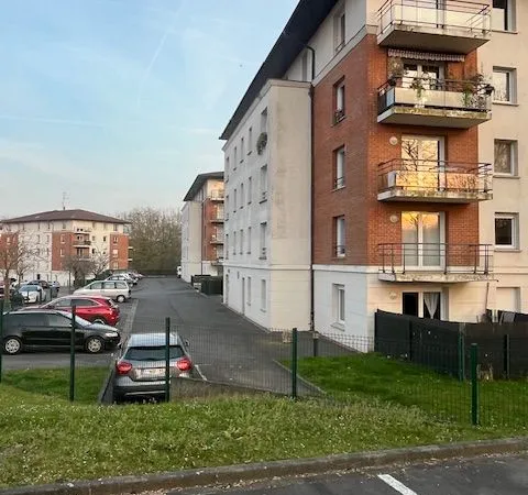 Apt t2 42 m² + balcon