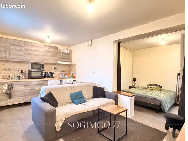 Studio 1 pièce 27 m²