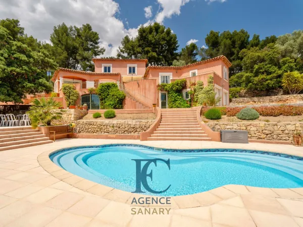 MAISON de 180 M² AU CALME