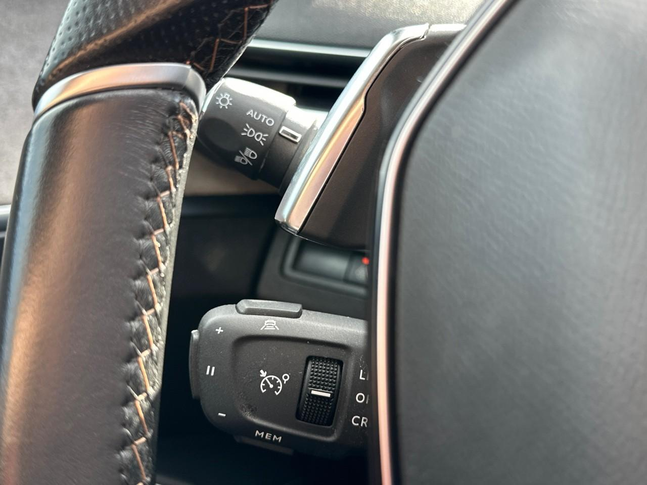 Peugeot 5008 puretech 130ch s&s eat8 gt — photo 17