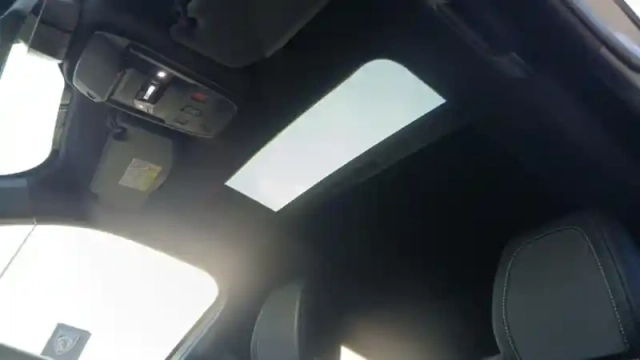 Peugeot 2008 hybrid 136 e-dcs6 — photo 113