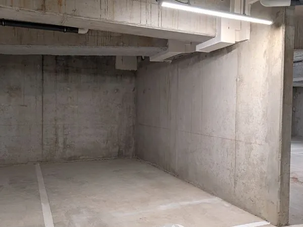 Parking residence neuve au pied du transilien, 15 min de St lazare