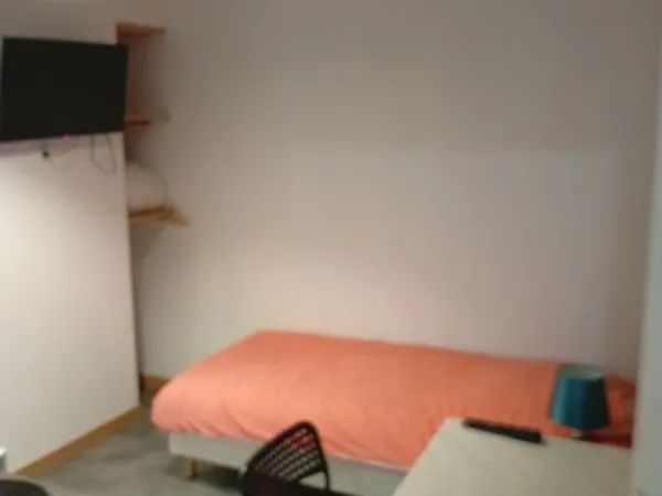 Appartement Location Chantemerle-les-Blés 1p 13m² 380€