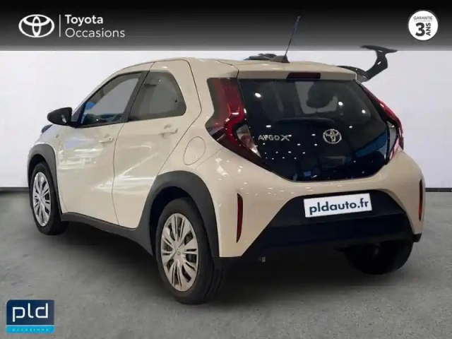 Toyota Aygo X 1.0 vvt-i 72ch dynamic my24 — photo 2