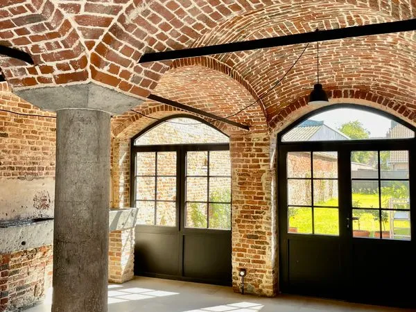 Lot de 3 bureaux à vendre dans ancienne ferme horticole à 5 km de Lille