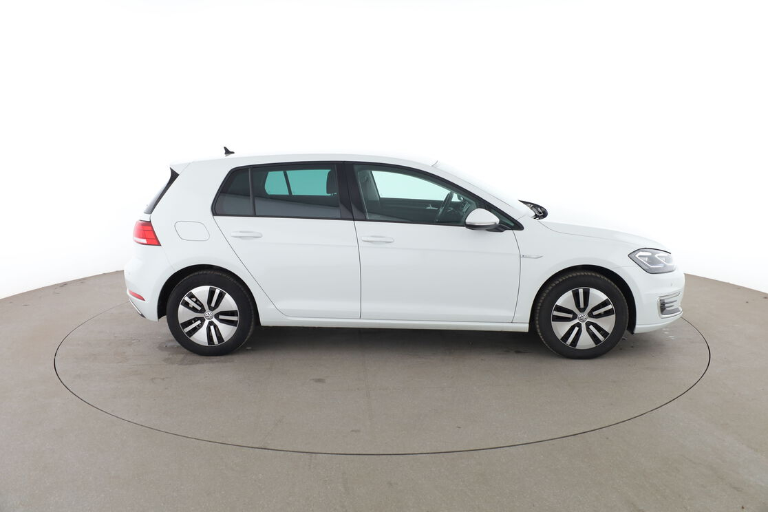 Volkswagen e-Golf VII e-Golf Electrique 35.8 kWh — photo 6