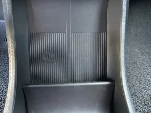 Volvo Ex30 single extended range 272ch plus — photo 15