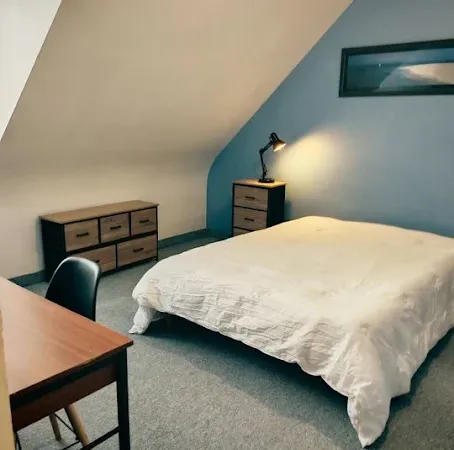 Chambre 1 pièce 13 m²