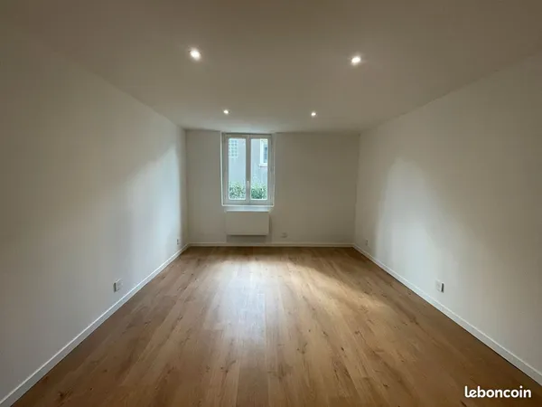 Studio 1 pièce 23 m²